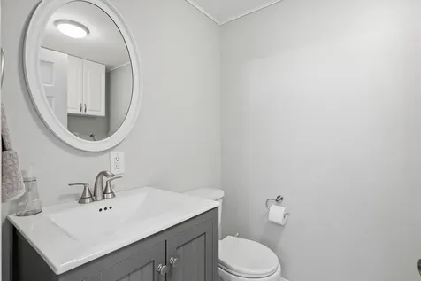 89 Fieldstone Drive Londonderry NH 03079