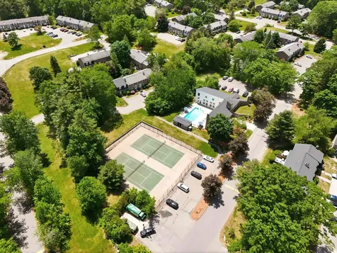 89 Fieldstone Drive Londonderry NH 03079