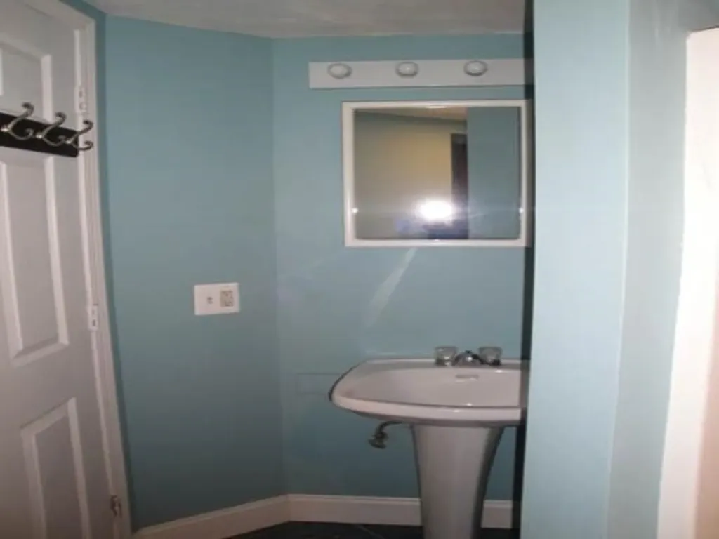 6 Francis Street Hampton NH 03842