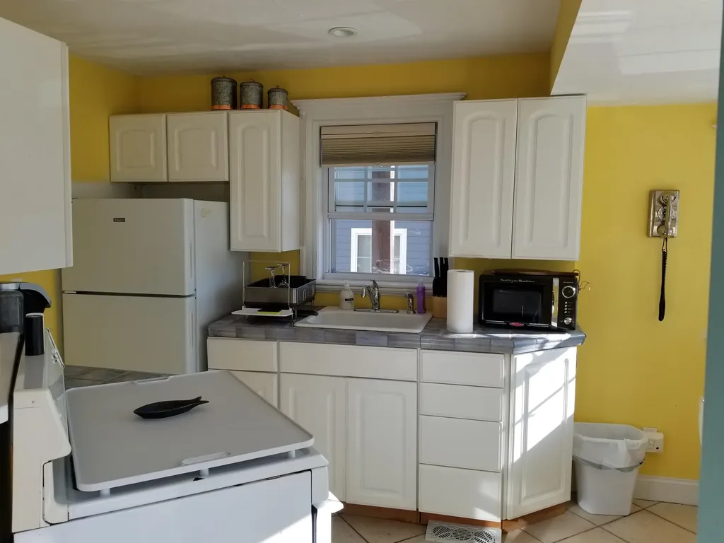 6 Francis Street Hampton NH 03842