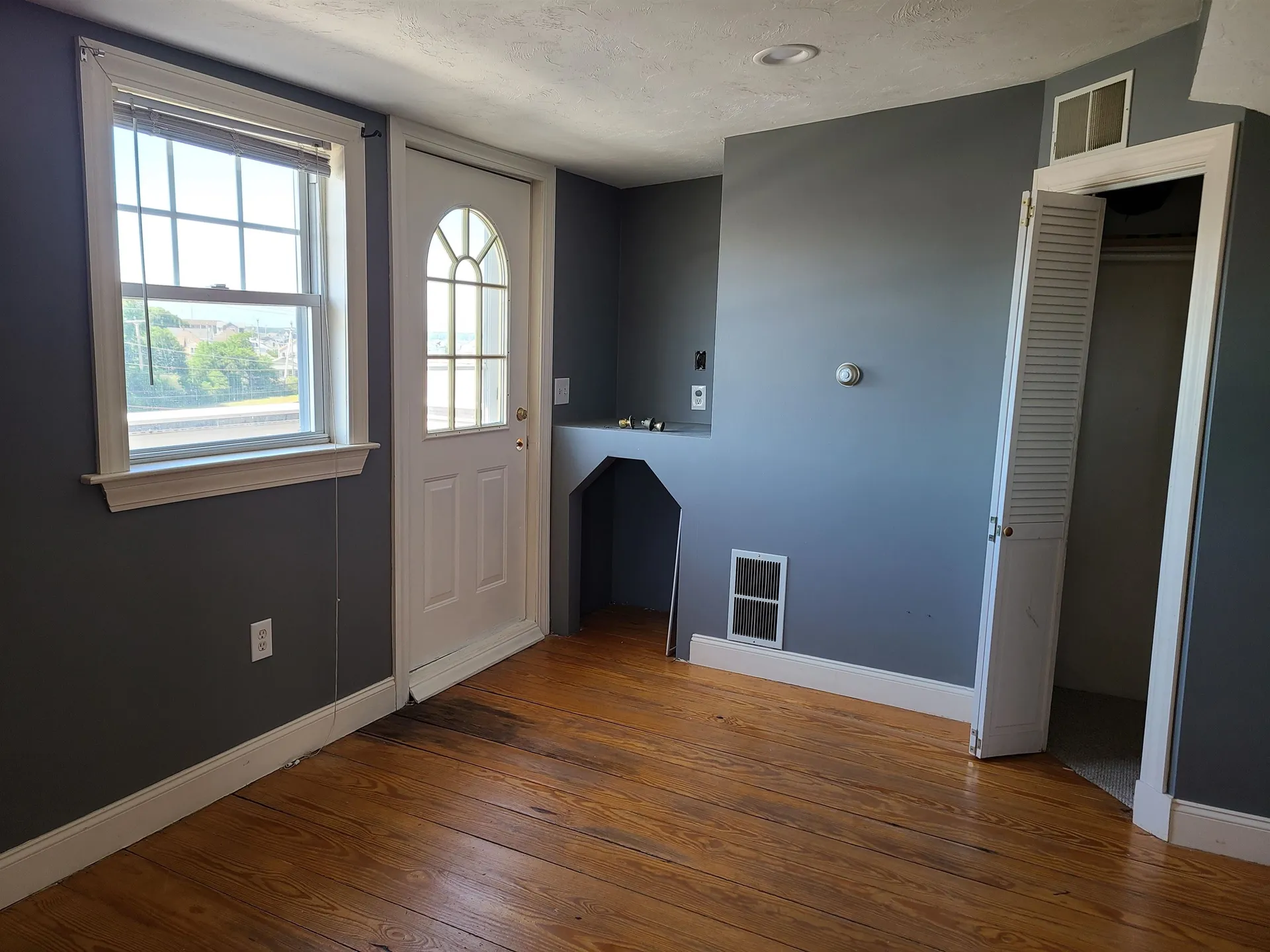 6 Francis Street Hampton NH 03842