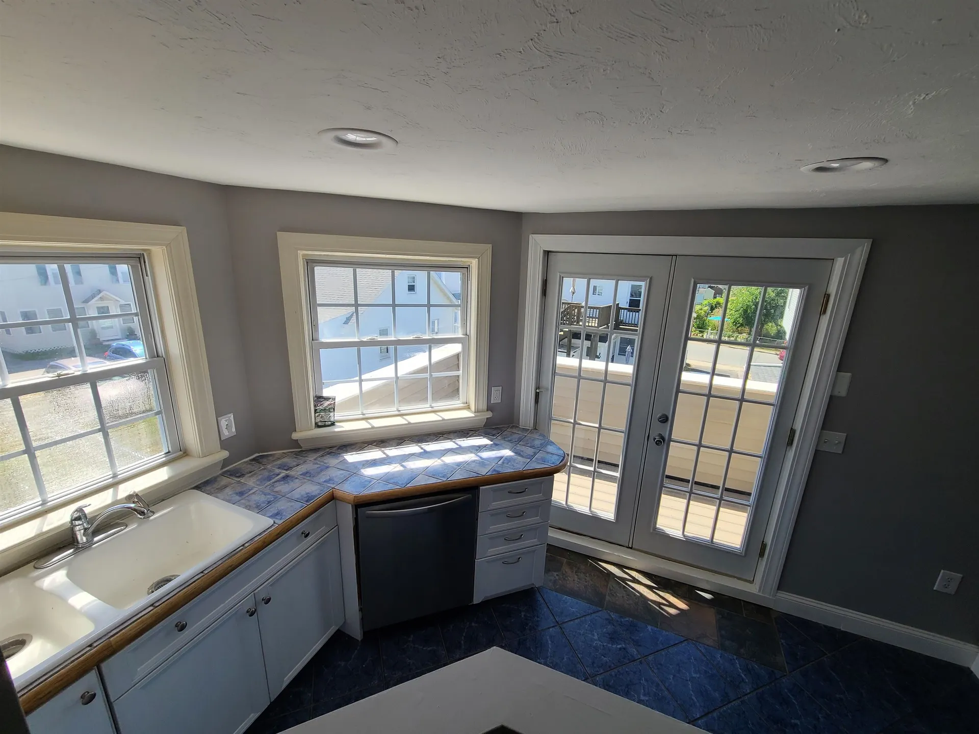6 Francis Street Hampton NH 03842