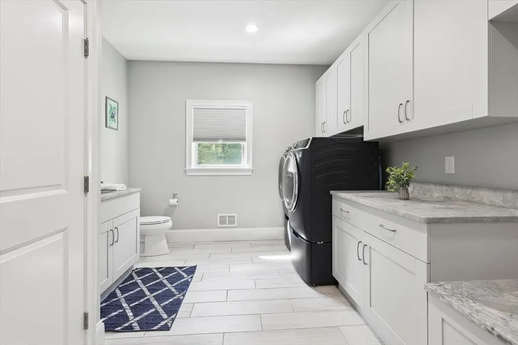 22 Austin Lane Hollis NH 03049