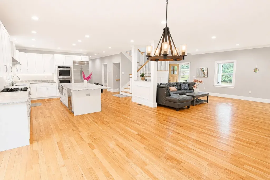 22 Austin Lane Hollis NH 03049