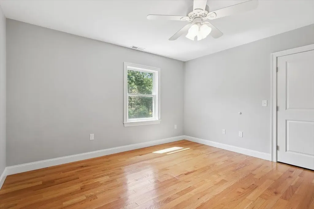 22 Austin Lane Hollis NH 03049