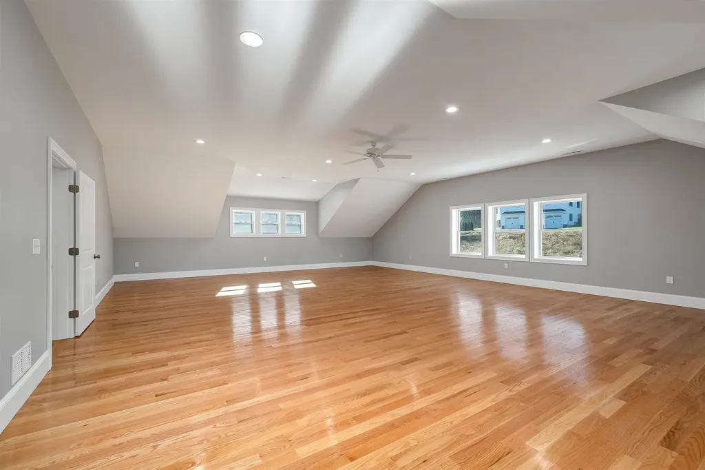 22 Austin Lane Hollis NH 03049