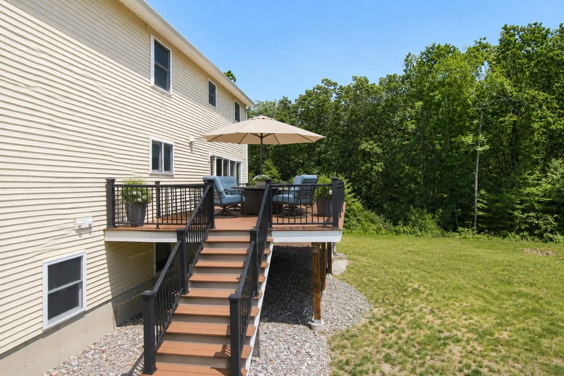 22 Austin Lane Hollis NH 03049