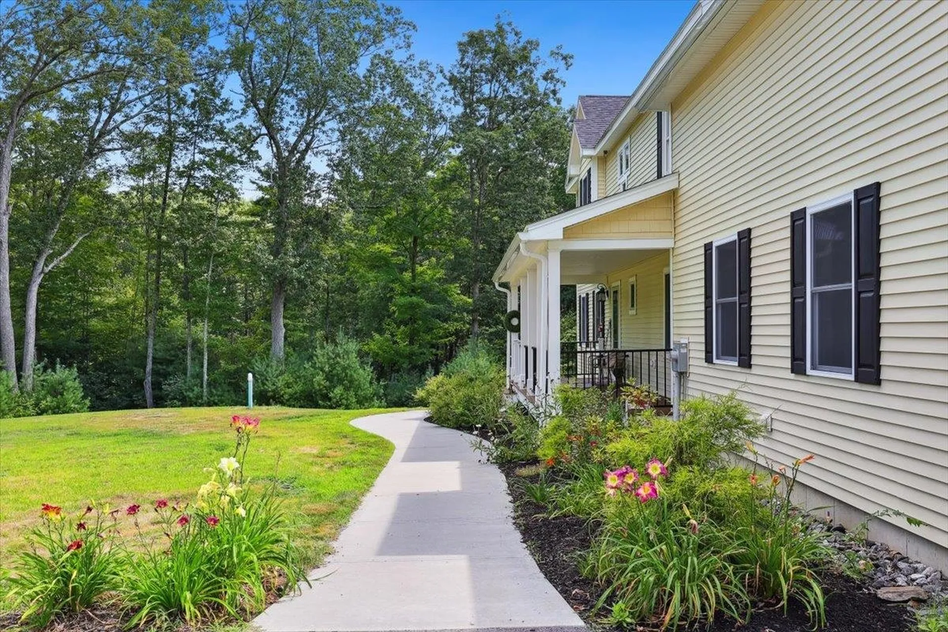 22 Austin Lane Hollis NH 03049