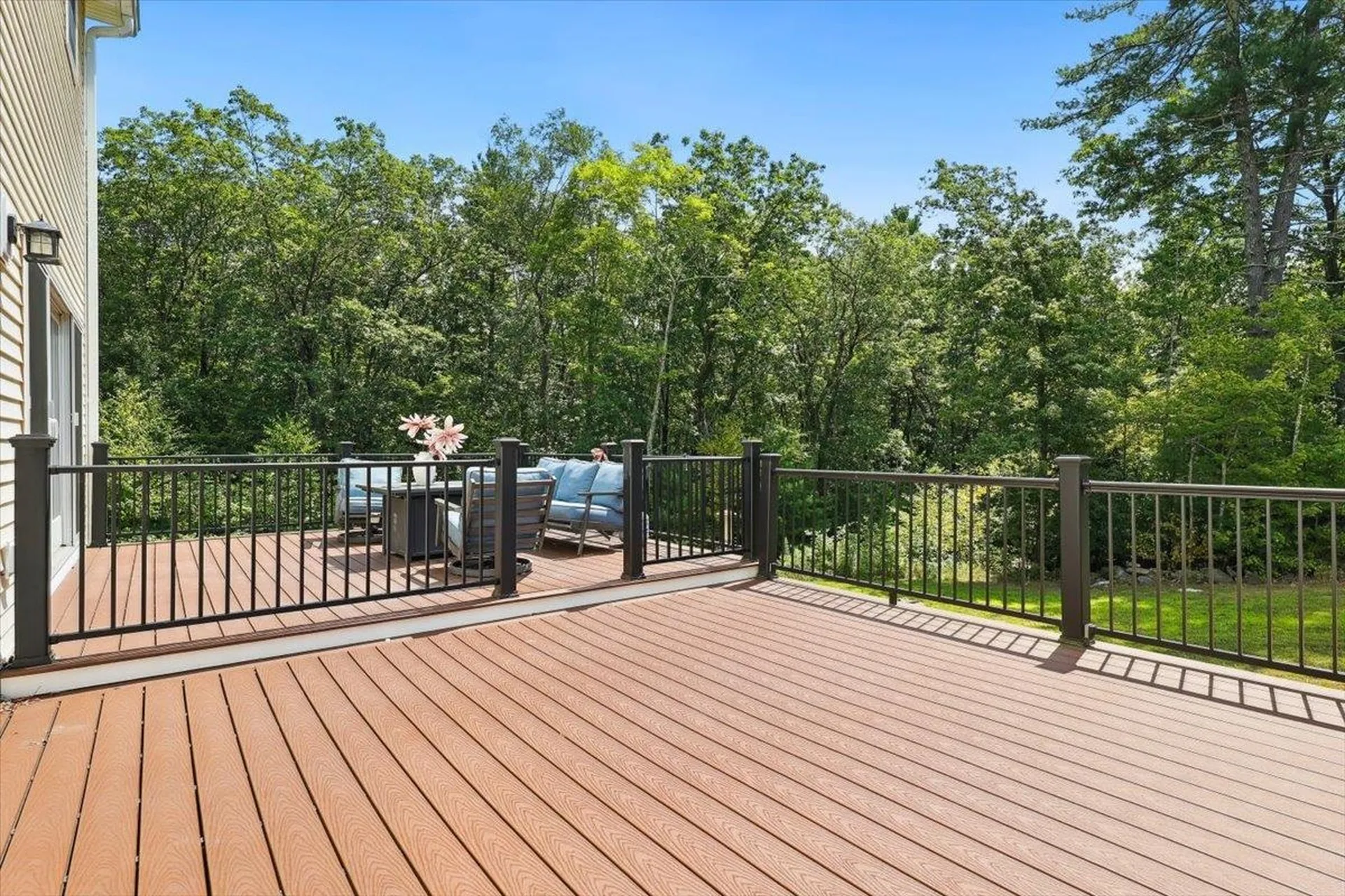 22 Austin Lane Hollis NH 03049
