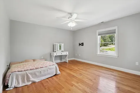 22 Austin Lane Hollis NH 03049