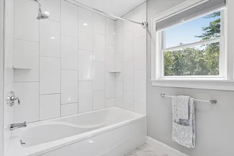 22 Austin Lane Hollis NH 03049