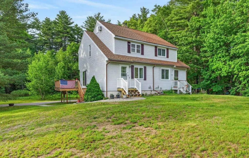 24A Fairway Road Londonderry NH 03053
