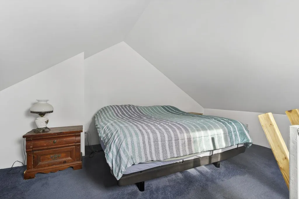 24A Fairway Road Londonderry NH 03053