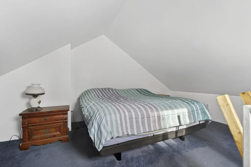 24A Fairway Road Londonderry NH 03053