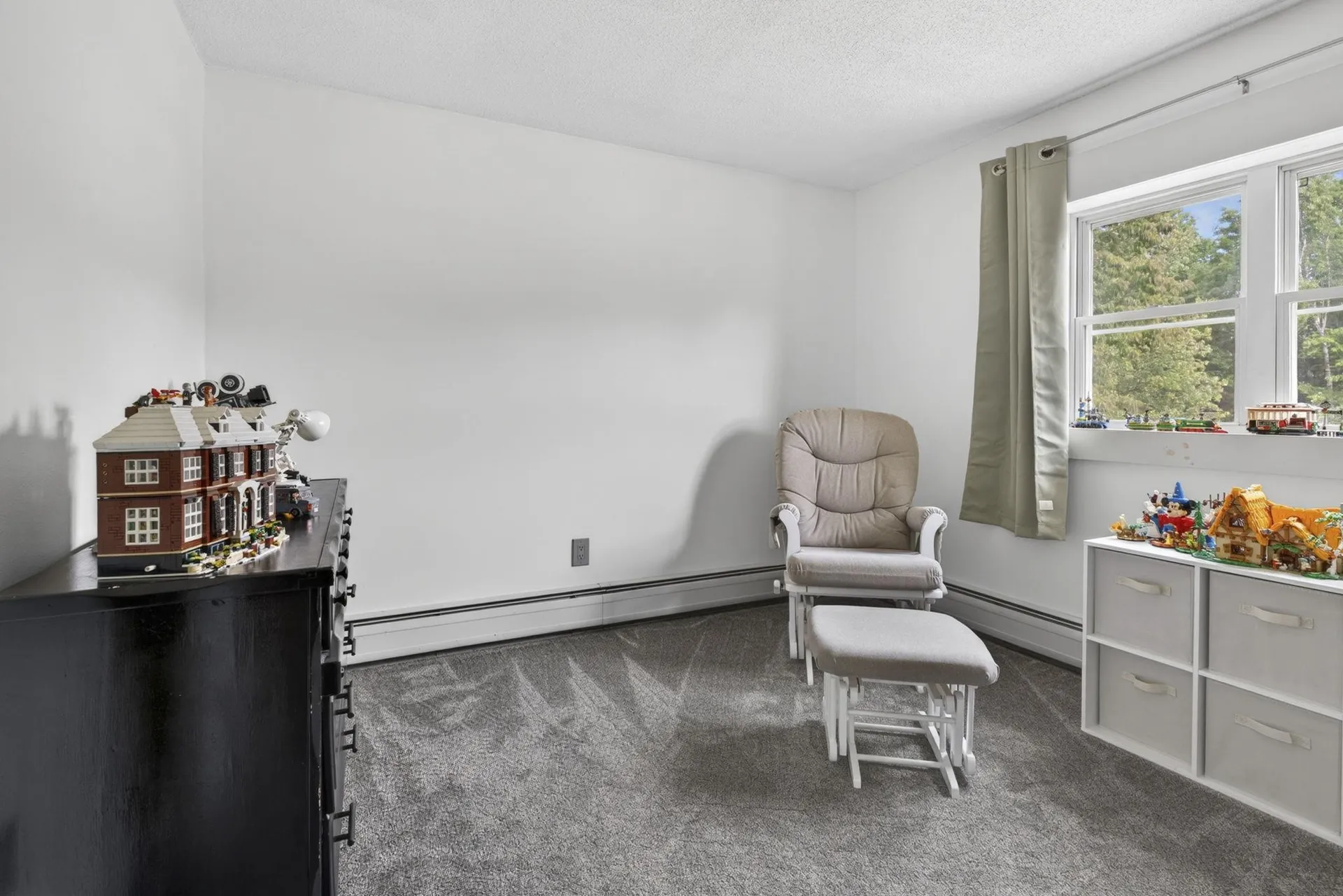 24A Fairway Road Londonderry NH 03053