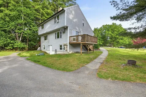 24A Fairway Road Londonderry NH 03053