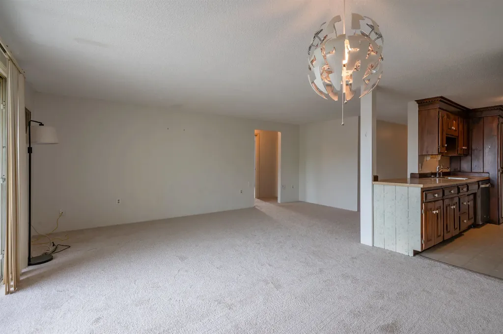181 Cannongate Iii Road Nashua NH 03063