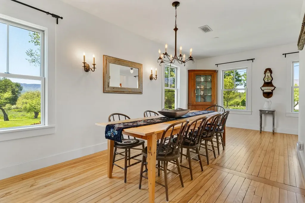 1754 Brook Road Warren VT 05674