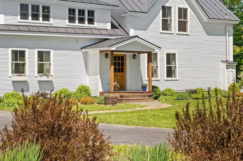 1754 Brook Road Warren VT 05674