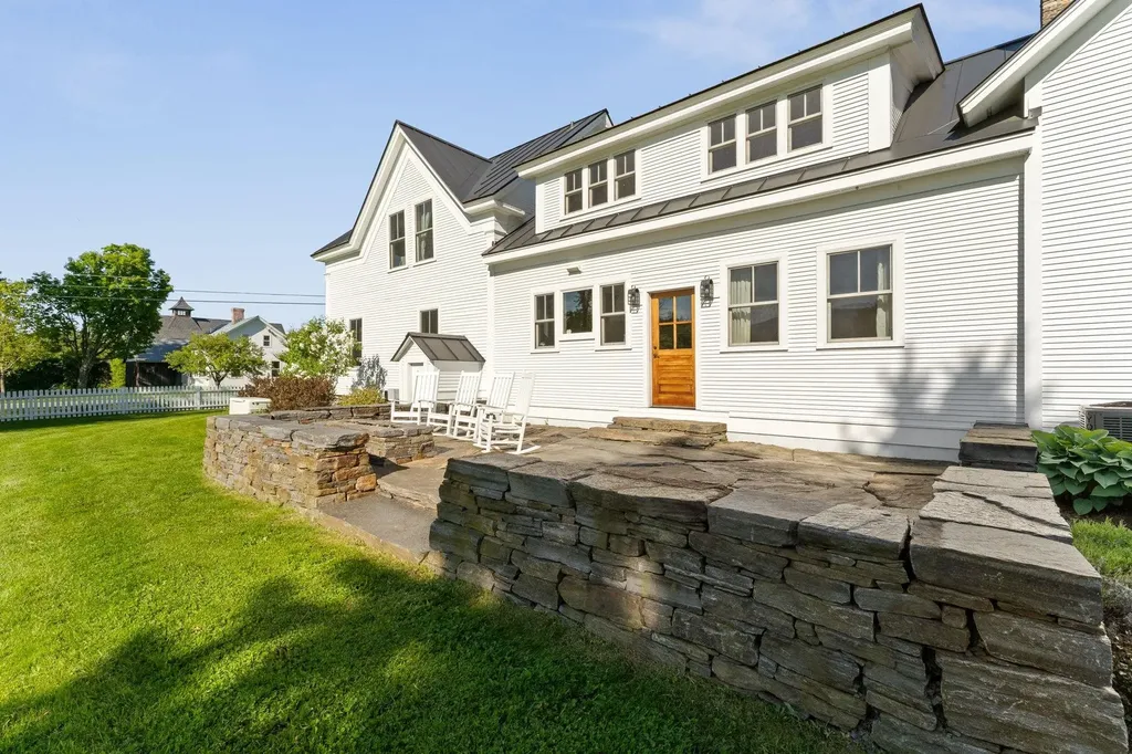 1754 Brook Road Warren VT 05674