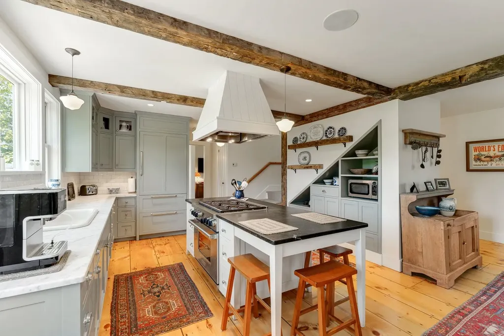 1754 Brook Road Warren VT 05674