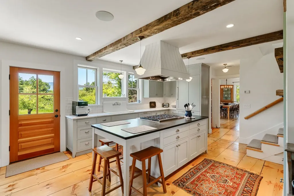 1754 Brook Road Warren VT 05674
