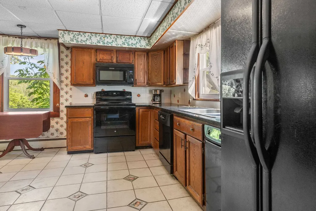 102 Bank Street Lebanon NH 03766