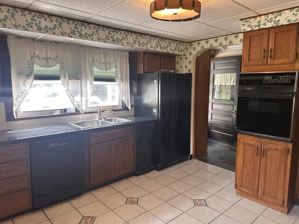 102 Bank Street Lebanon NH 03766