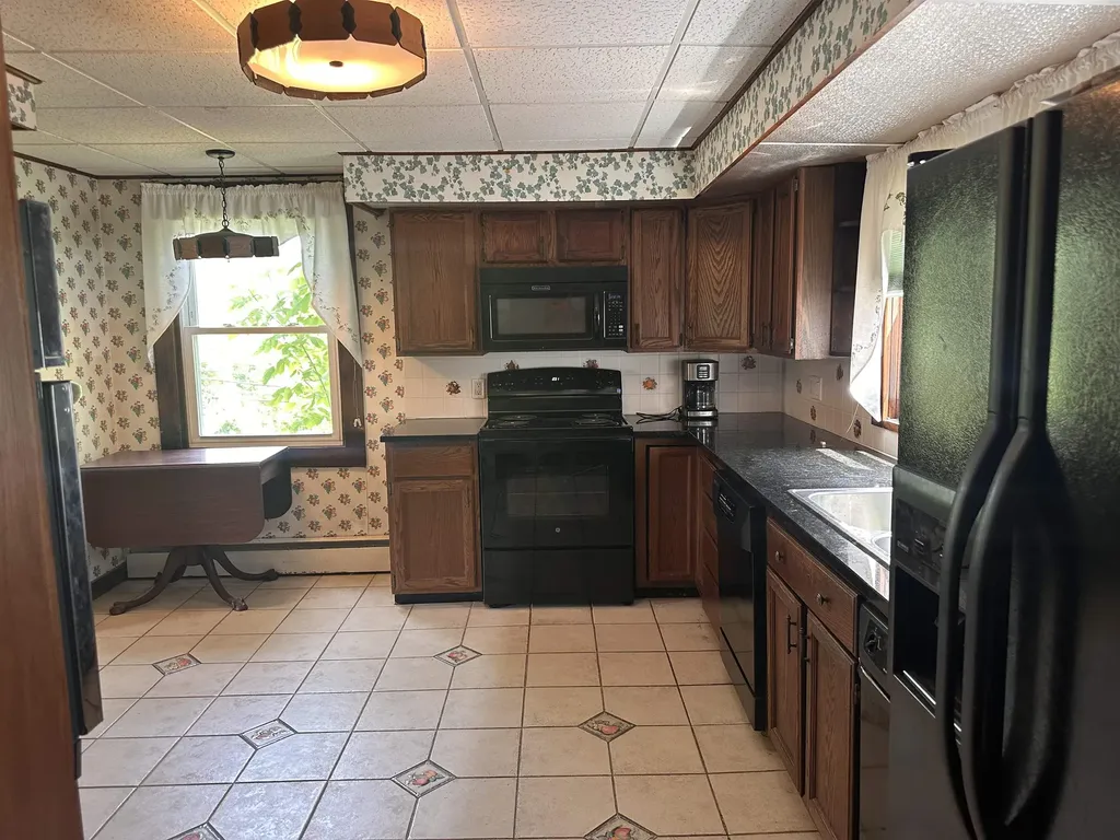 102 Bank Street Lebanon NH 03766