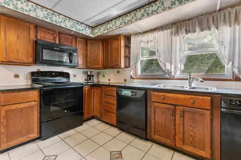 102 Bank Street Lebanon NH 03766