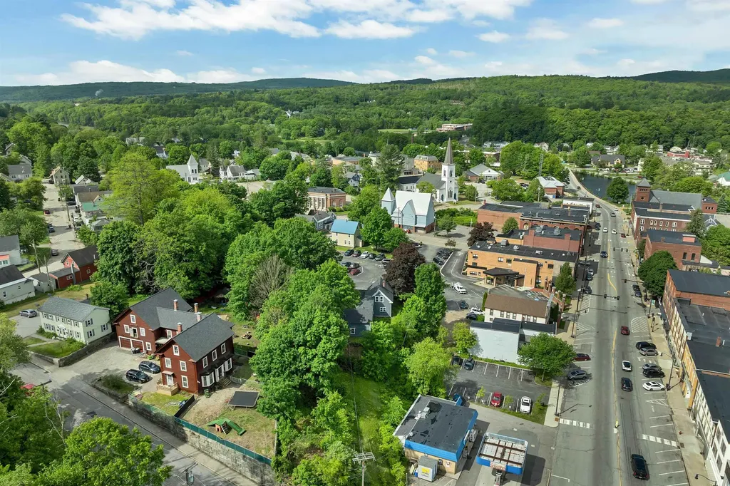 29 Ayles Court Franklin NH 03235