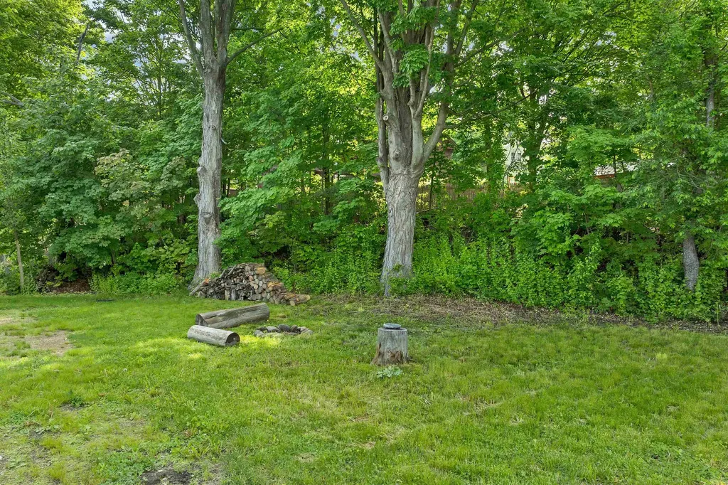 29 Ayles Court Franklin NH 03235