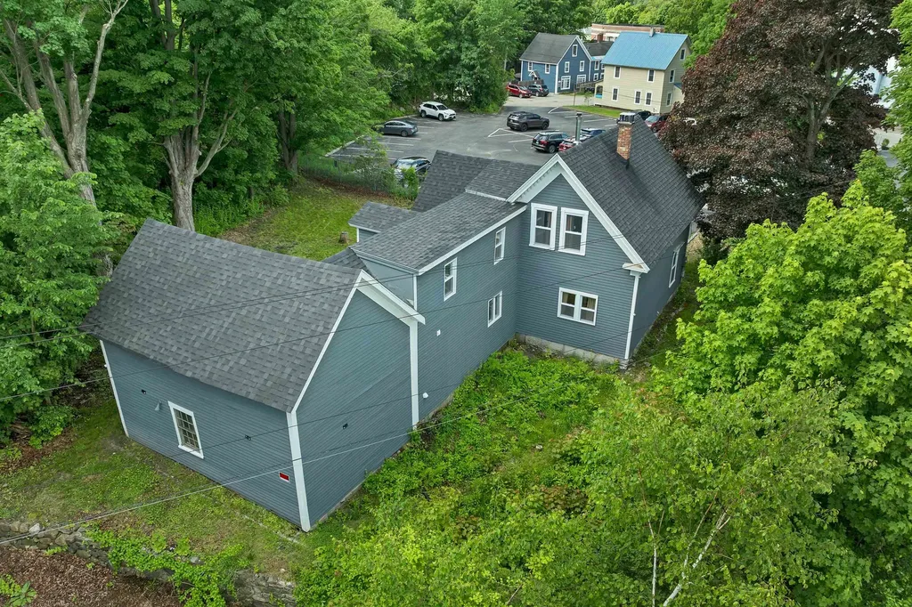 29 Ayles Court Franklin NH 03235