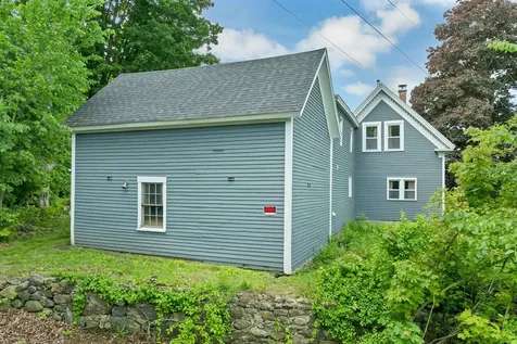 29 Ayles Court Franklin NH 03235