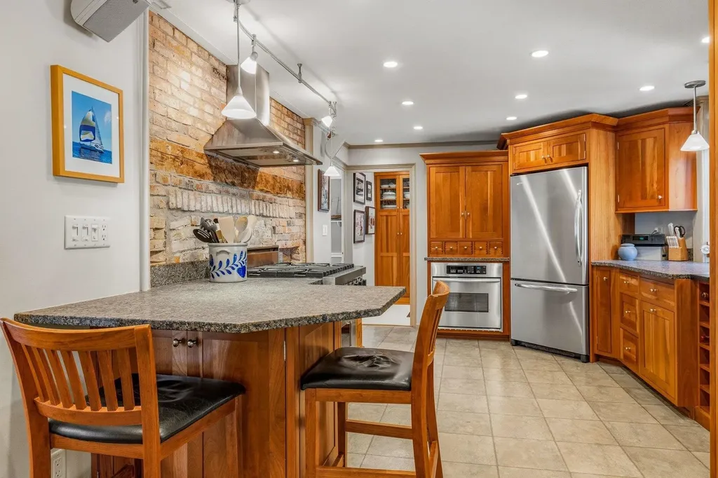 395 Pleasant Street Portsmouth NH 03801
