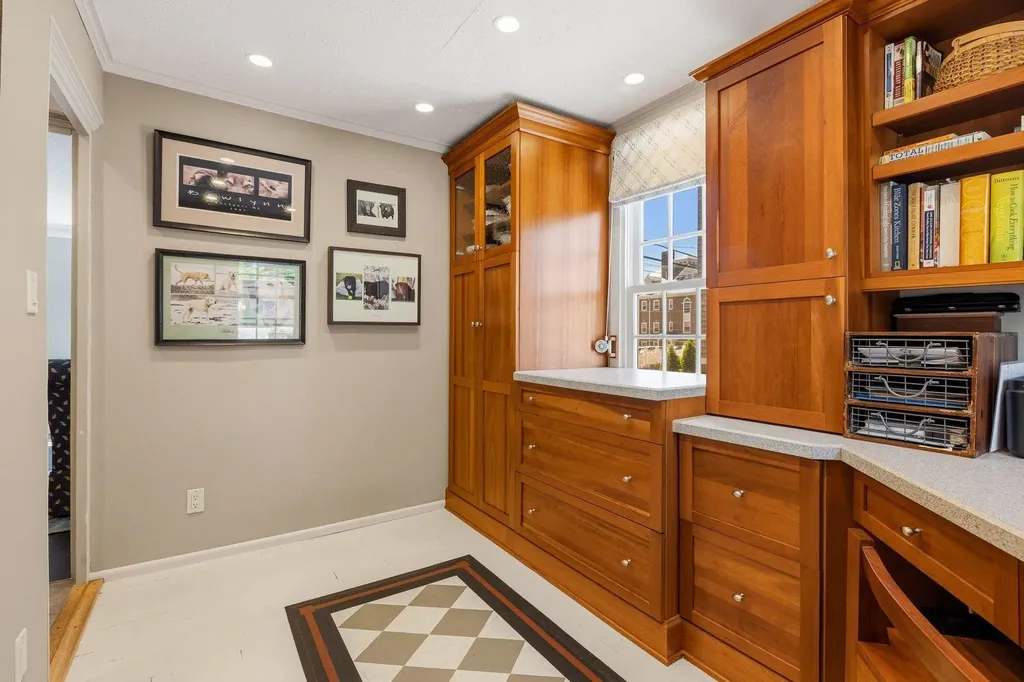 395 Pleasant Street Portsmouth NH 03801