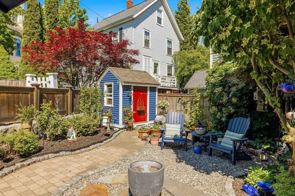 395 Pleasant Street Portsmouth NH 03801