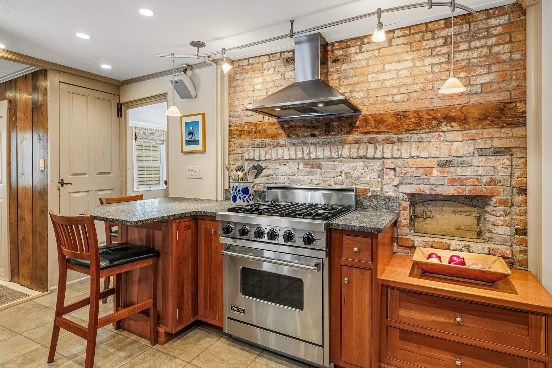 395 Pleasant Street Portsmouth NH 03801