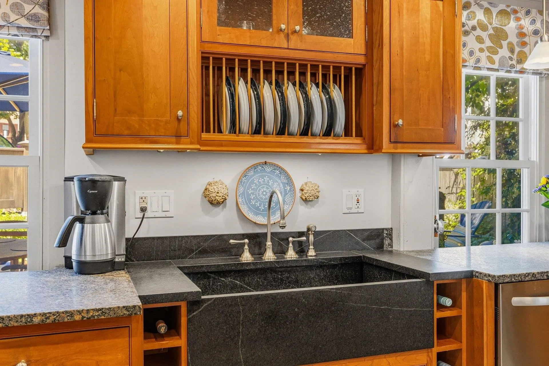 395 Pleasant Street Portsmouth NH 03801