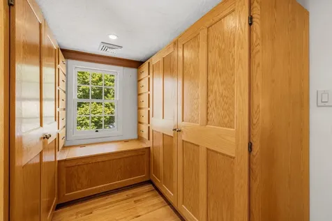 395 Pleasant Street Portsmouth NH 03801