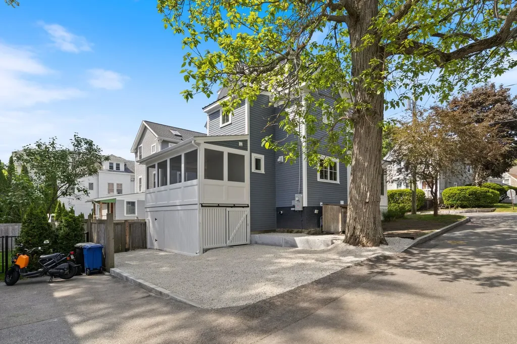 205 Broad Street Portsmouth NH 03801