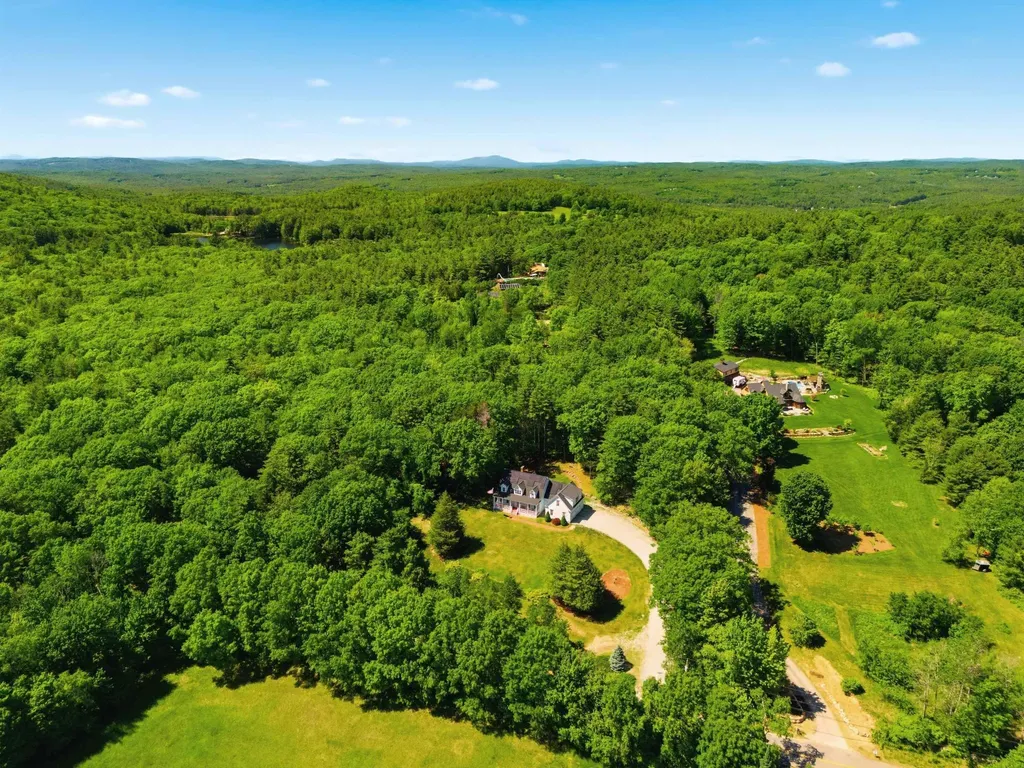 957 Back Mountain Road Goffstown NH 03045