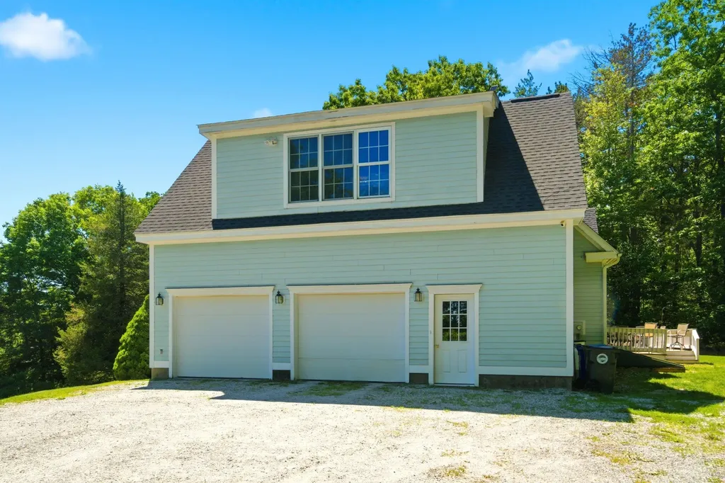 957 Back Mountain Road Goffstown NH 03045
