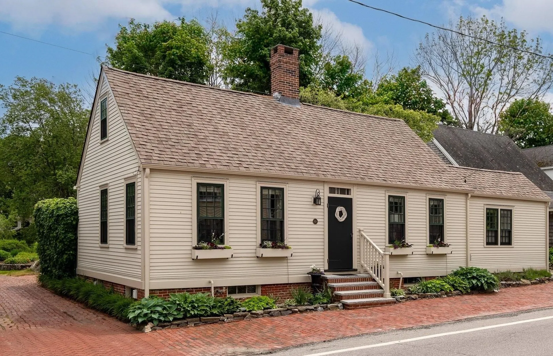 69 Cranfield Street New Castle NH 03854
