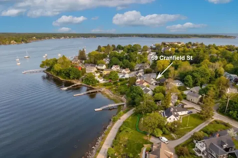 69 Cranfield Street New Castle NH 03854