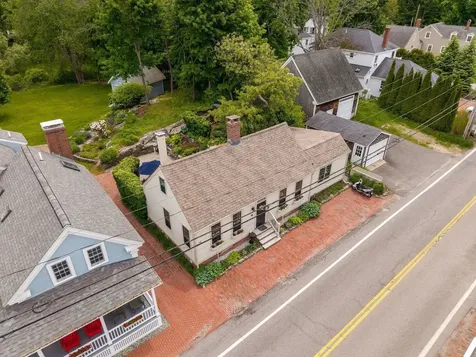 69 Cranfield Street New Castle NH 03854