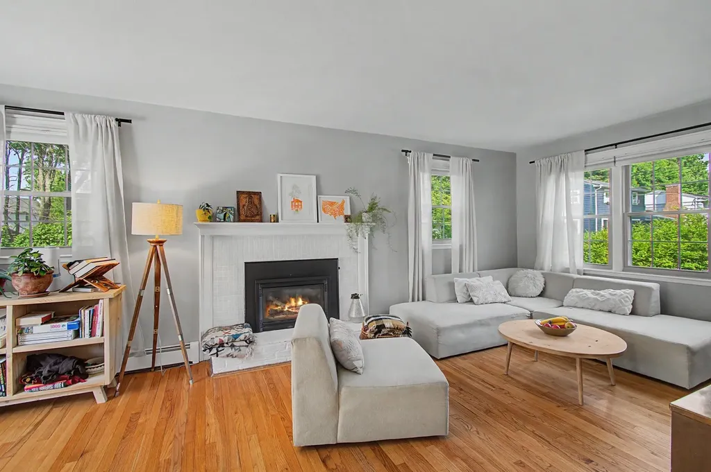 48 Roseade Parkway Burlington VT 05408