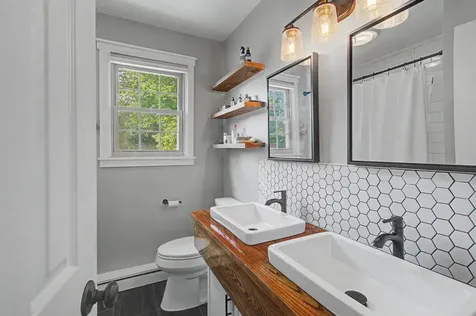 48 Roseade Parkway Burlington VT 05408