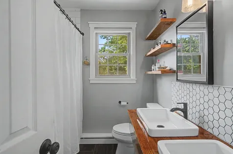 48 Roseade Parkway Burlington VT 05408