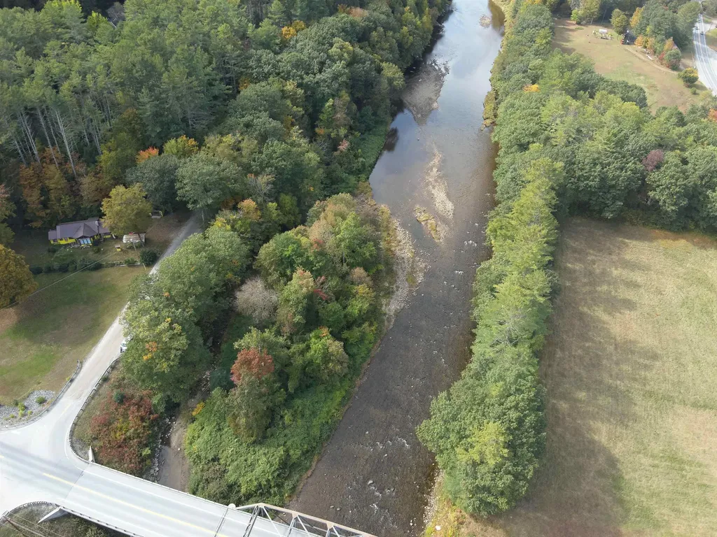 1297 River Road Jamaica VT 05343